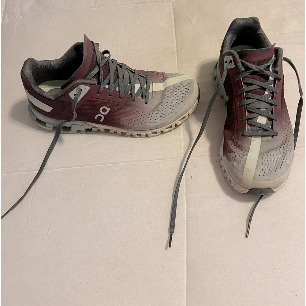 ON cloud5 running shoe